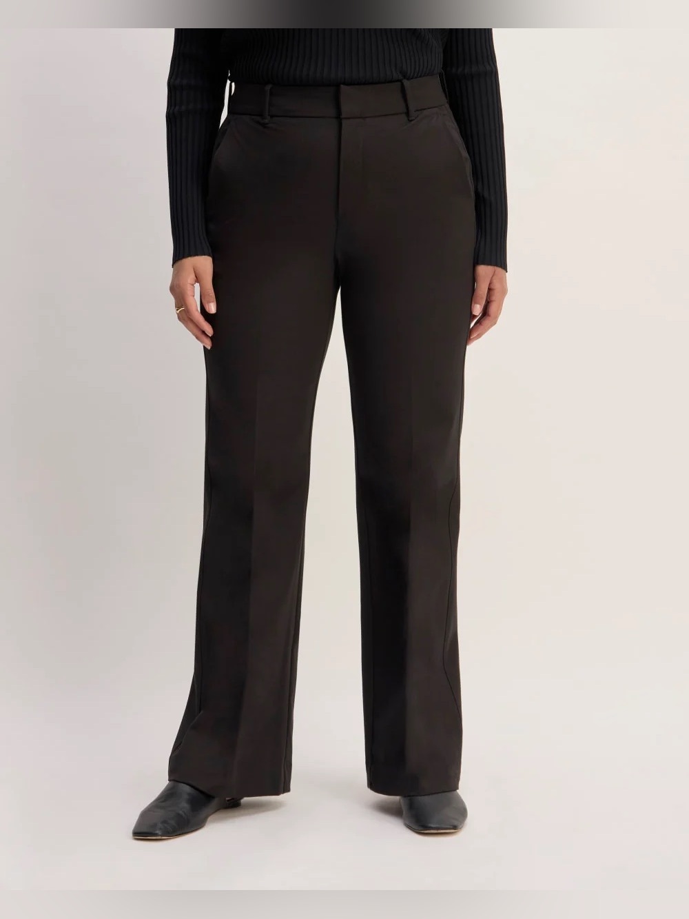 Like New Everlane Black Bi-Stretch Flare Pants Trousers size 4 - Picture 3 of 10